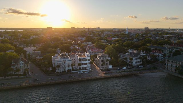 2 Water Street, Charleston, SC 29401