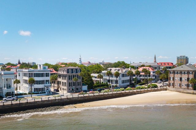2 Water Street, Charleston, SC 29401