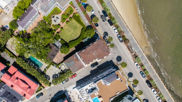 2 Water Street, Charleston, SC 29401