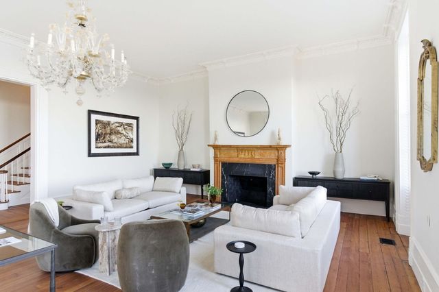 2 Water Street, Charleston, SC 29401
