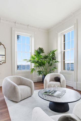 2 Water Street, Charleston, SC 29401
