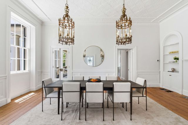2 Water Street, Charleston, SC 29401
