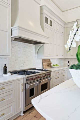 2 Water Street, Charleston, SC 29401