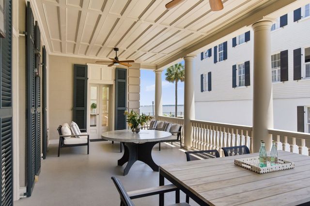 2 Water Street, Charleston, SC 29401