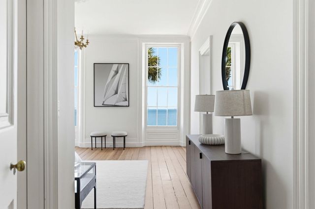 2 Water Street, Charleston, SC 29401