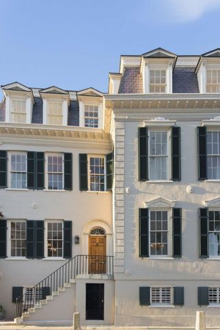 2 Water Street, Charleston, SC 29401