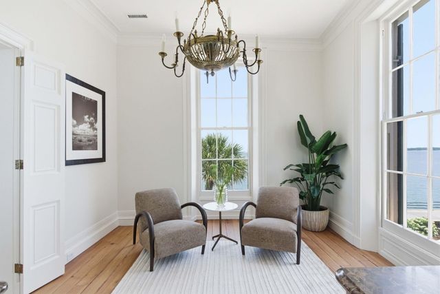 2 Water Street, Charleston, SC 29401