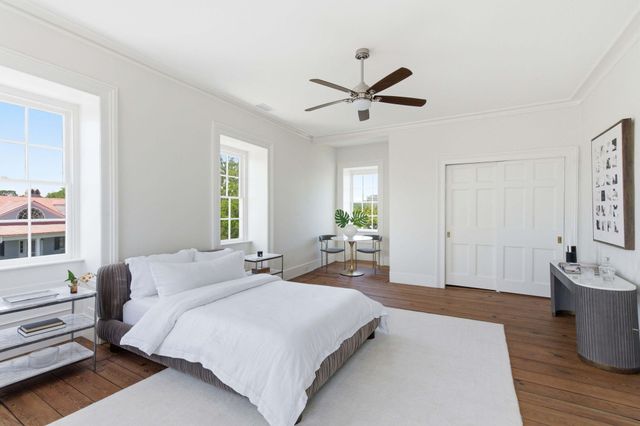 2 Water Street, Charleston, SC 29401