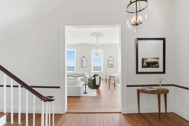 2 Water Street, Charleston, SC 29401