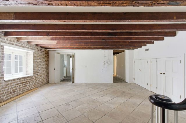 2 Water Street, Charleston, SC 29401