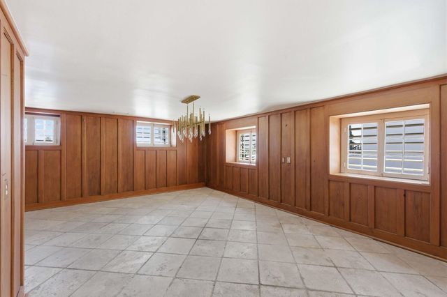 2 Water Street, Charleston, SC 29401