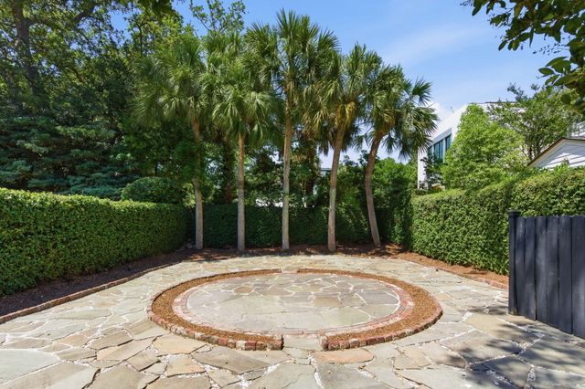 2 Water Street, Charleston, SC 29401