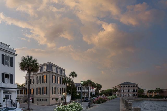 2 Water Street, Charleston, SC 29401