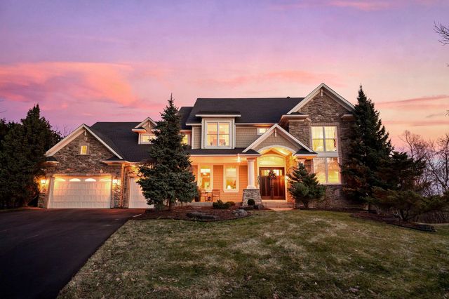 2020 Edgewood Court, Chanhassen, MN 55317