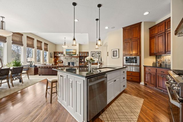2020 Edgewood Court, Chanhassen, MN 55317