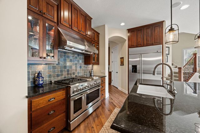 2020 Edgewood Court, Chanhassen, MN 55317