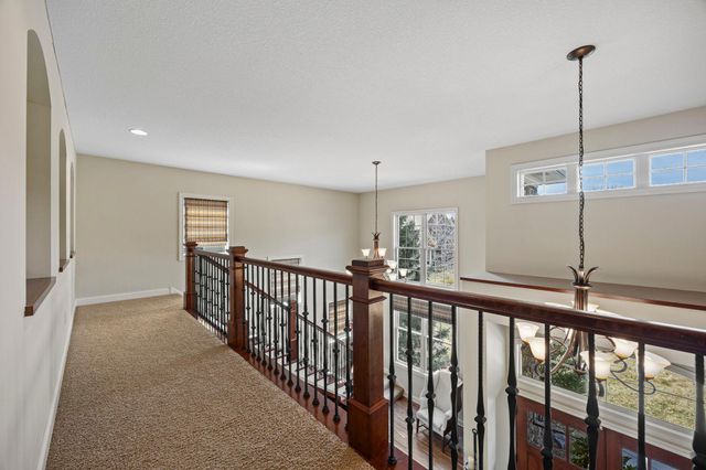 2020 Edgewood Court, Chanhassen, MN 55317