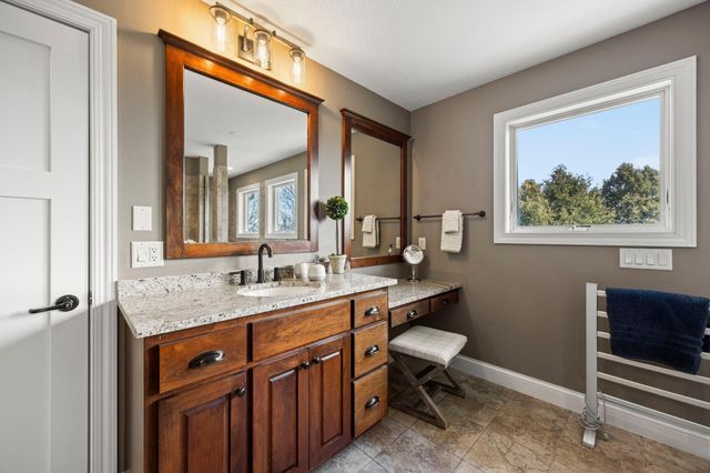 2020 Edgewood Court, Chanhassen, MN 55317