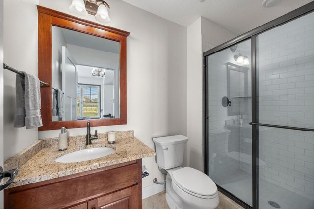 2020 Edgewood Court, Chanhassen, MN 55317