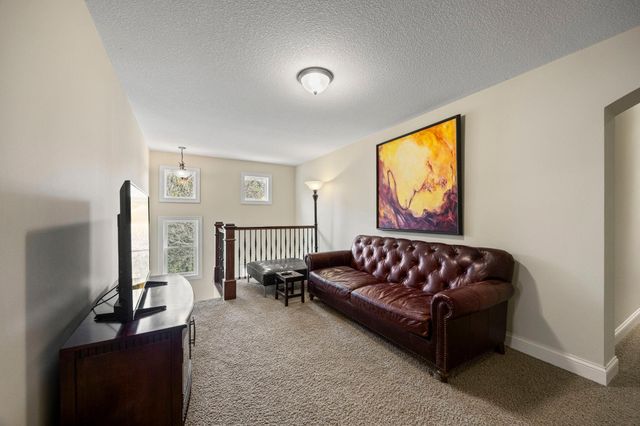 2020 Edgewood Court, Chanhassen, MN 55317
