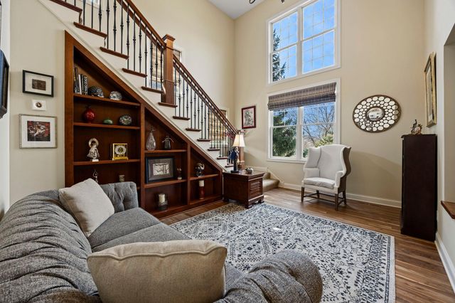 2020 Edgewood Court, Chanhassen, MN 55317