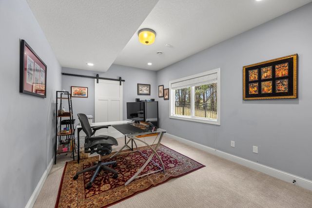 2020 Edgewood Court, Chanhassen, MN 55317