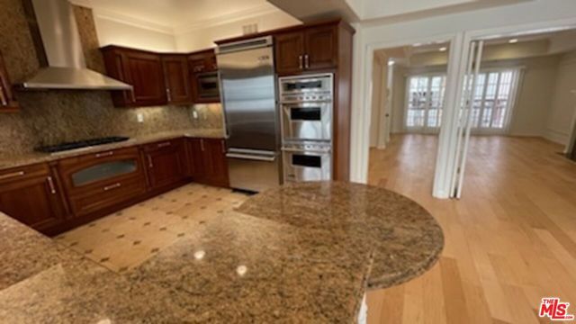 11807 DOROTHY Street 3, Los Angeles, CA 90049