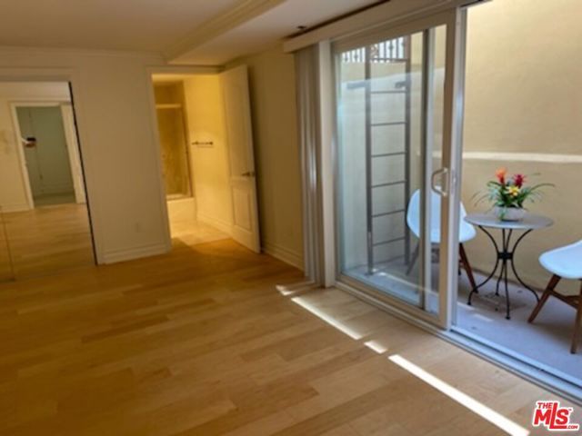 11807 DOROTHY Street 3, Los Angeles, CA 90049