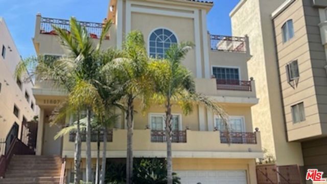 11807 DOROTHY Street 3, Los Angeles, CA 90049