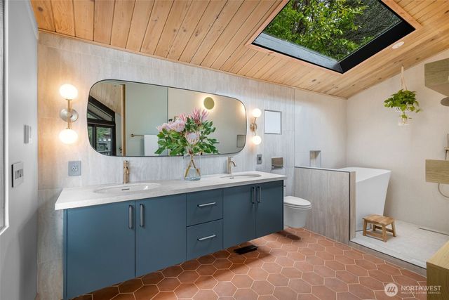 2650 SW 151st Place, Burien, WA 98166