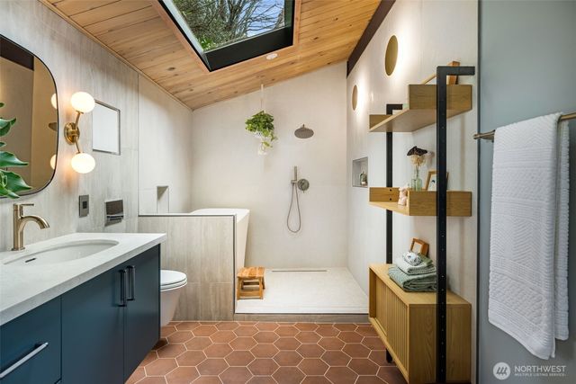 2650 SW 151st Place, Burien, WA 98166