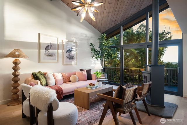 2650 SW 151st Place, Burien, WA 98166