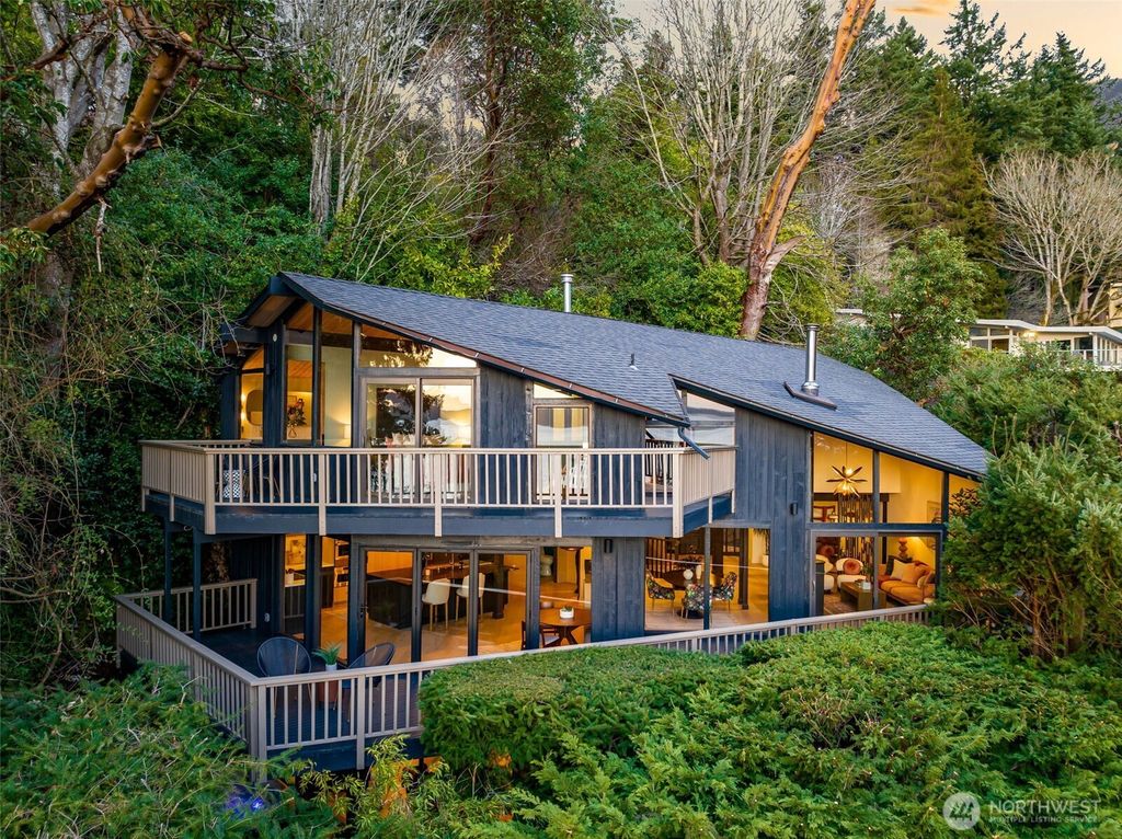 2650 SW 151st Place, Burien, WA 98166