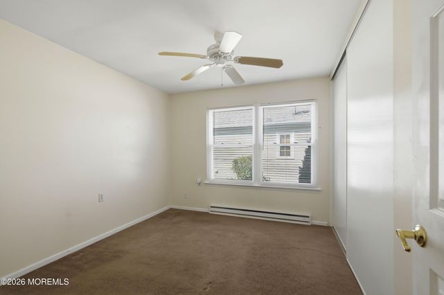 7 Greenwich Avenue, Manchester, NJ 08759
