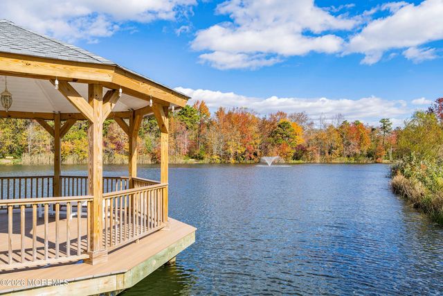 7 Greenwich Avenue, Manchester, NJ 08759