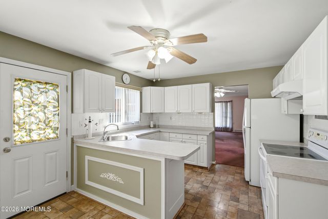 7 Greenwich Avenue, Manchester, NJ 08759