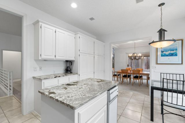 12525 42nd Avenue N, Plymouth, MN 55441