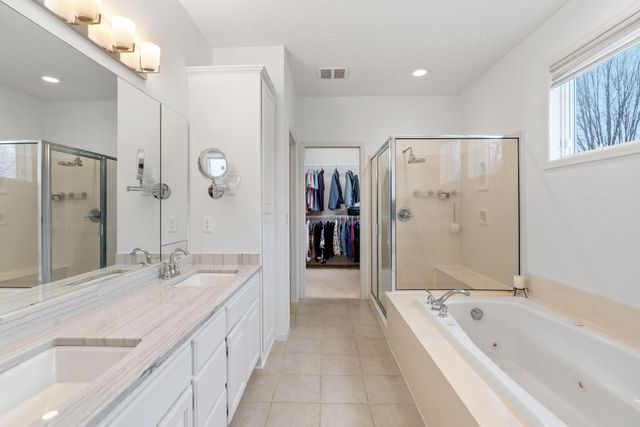 12525 42nd Avenue N, Plymouth, MN 55441