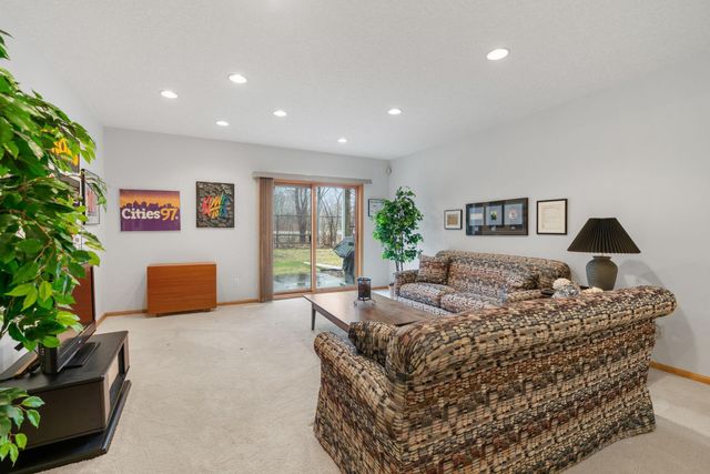 12525 42nd Avenue N, Plymouth, MN 55441