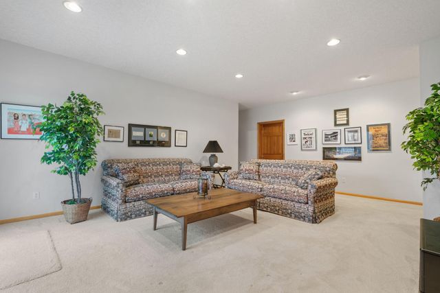 12525 42nd Avenue N, Plymouth, MN 55441