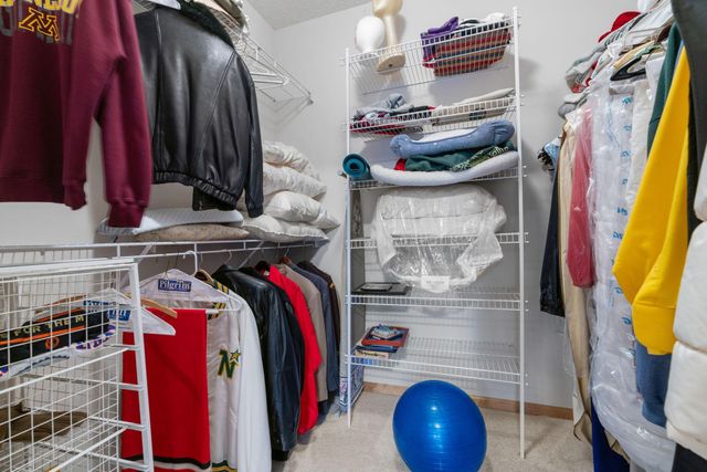 12525 42nd Avenue N, Plymouth, MN 55441