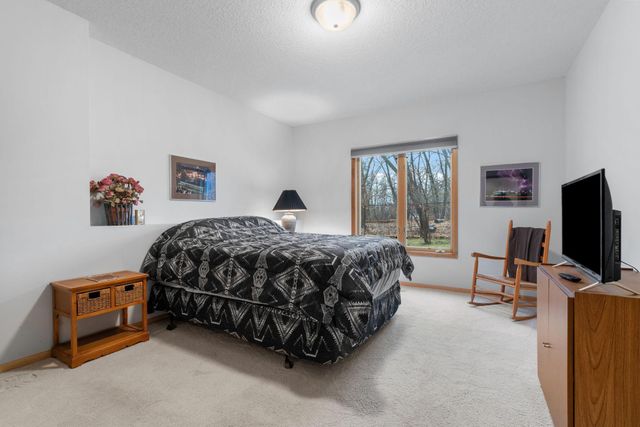 12525 42nd Avenue N, Plymouth, MN 55441