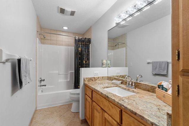 12525 42nd Avenue N, Plymouth, MN 55441