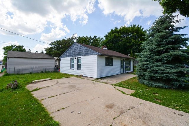 5625 N 57th STREET, Milwaukee, WI 53218
