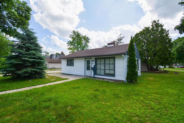 5625 N 57th STREET, Milwaukee, WI 53218