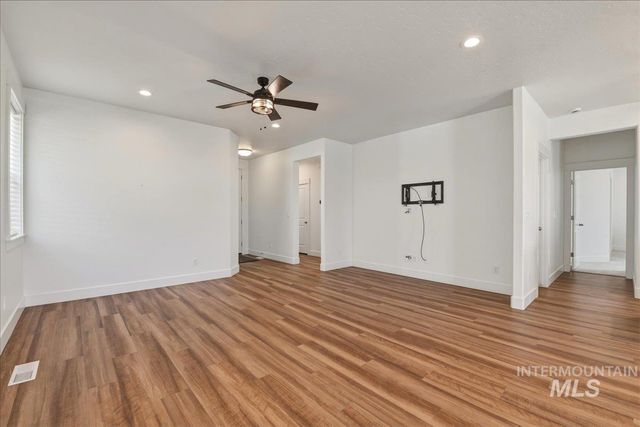 2109 N Gelding Ct, Middleton, ID 83644