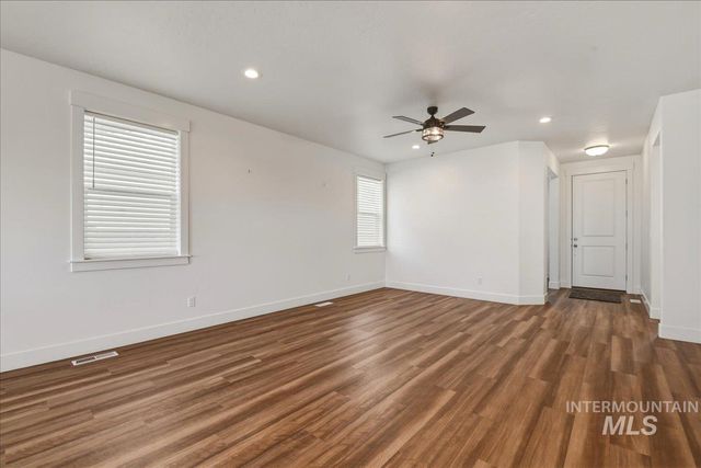 2109 N Gelding Ct, Middleton, ID 83644