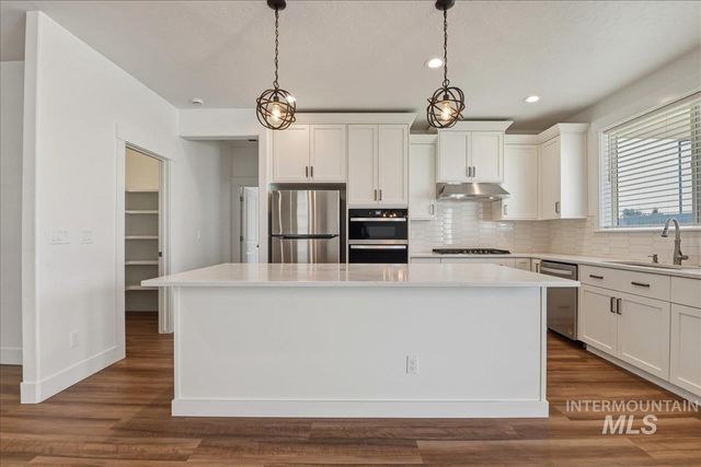 2109 N Gelding Ct, Middleton, ID 83644