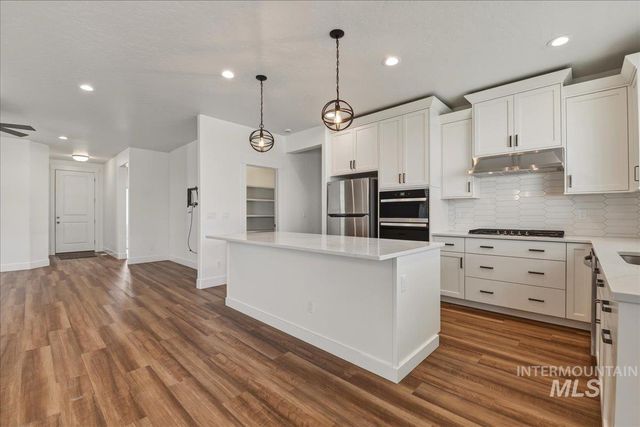 2109 N Gelding Ct, Middleton, ID 83644