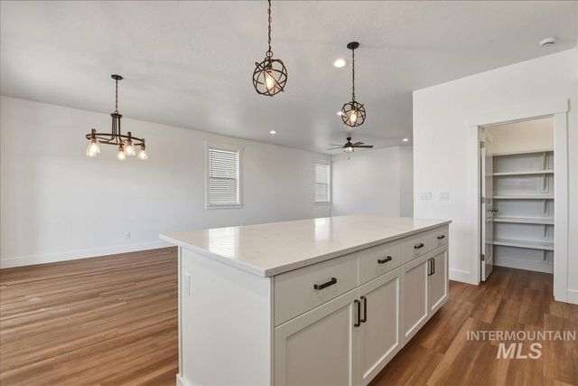 2109 N Gelding Ct, Middleton, ID 83644